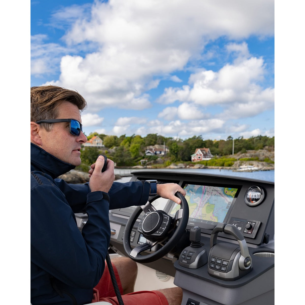 Signal™ RM 100 - station déportée VHF - visuel officiel Garmin 3