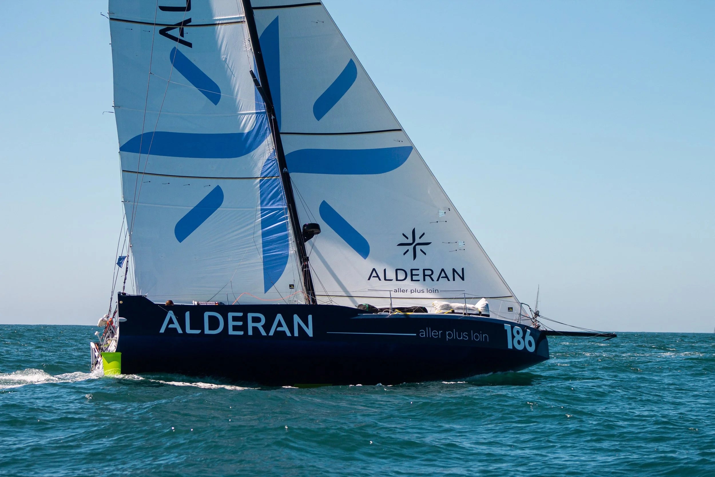 Class 40 Alderan - Sasha Lanièce / Les Déferlantes
