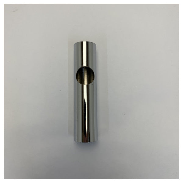Adaptateur femelle/femelle nécessaire pour les antennes AC-CX3-5/8 et AC-CX4-3