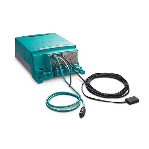 Chargeur convertisseur ChargeMaster Plus 24/40-3
