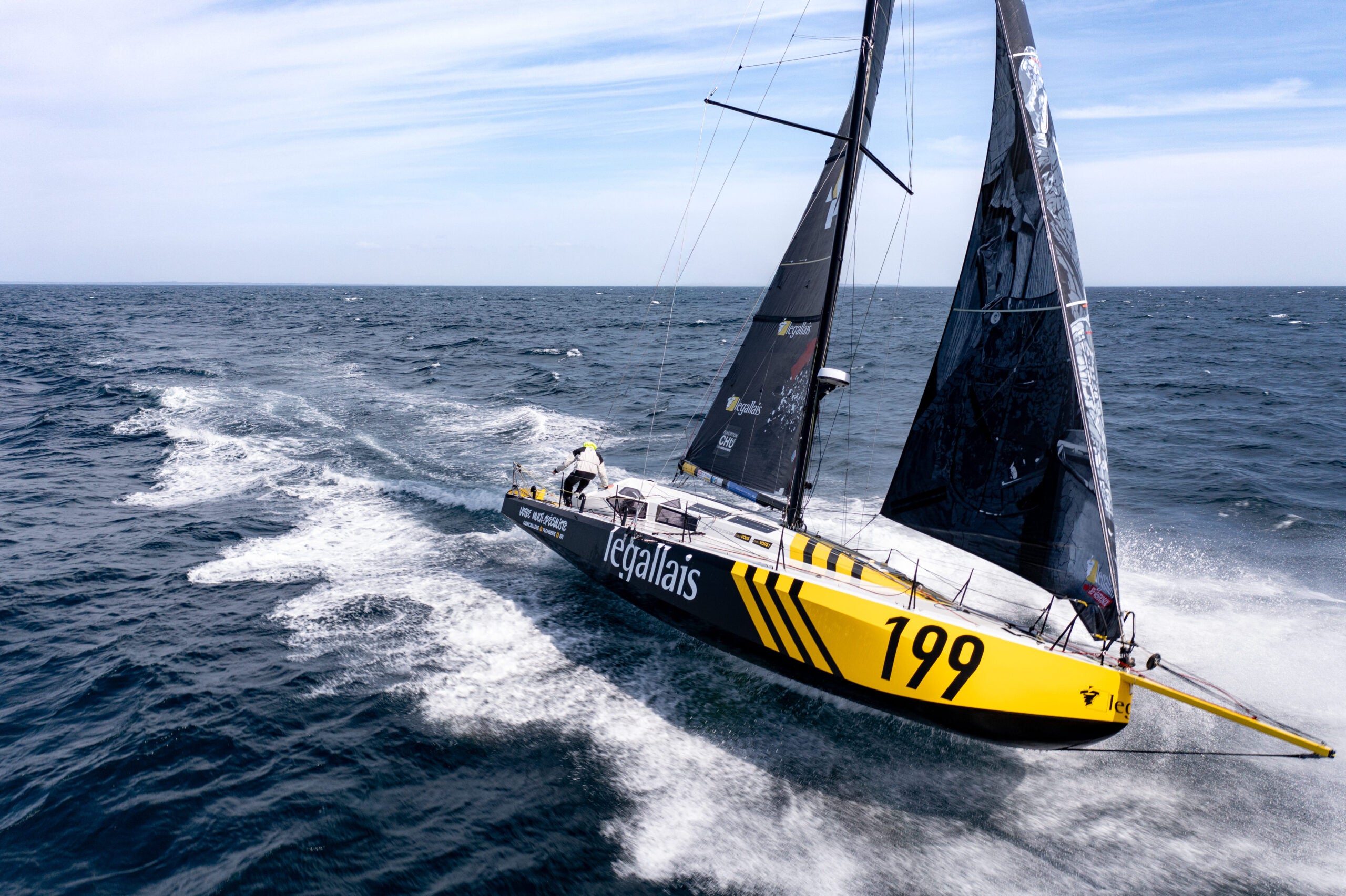 Class 40 Legallais (FRA 199) en course — photo Gauthier Lebec / Legallais Team Voile
