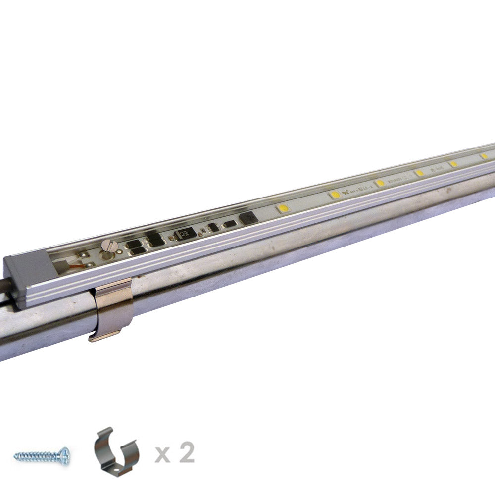 Réglette LED Mantagua Gavrinis 15W blanc chaud pour bôme ou bimini. Étanche IP68, éclairage 120°.
