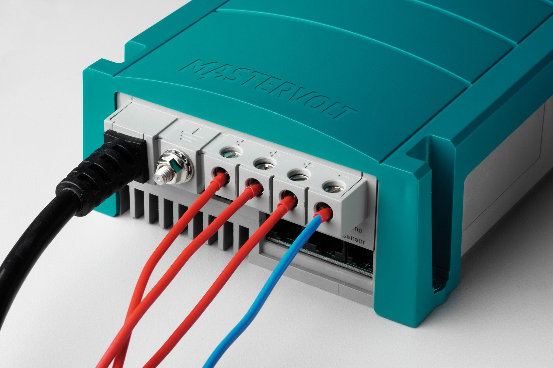 ChargeMaster 24/12-3