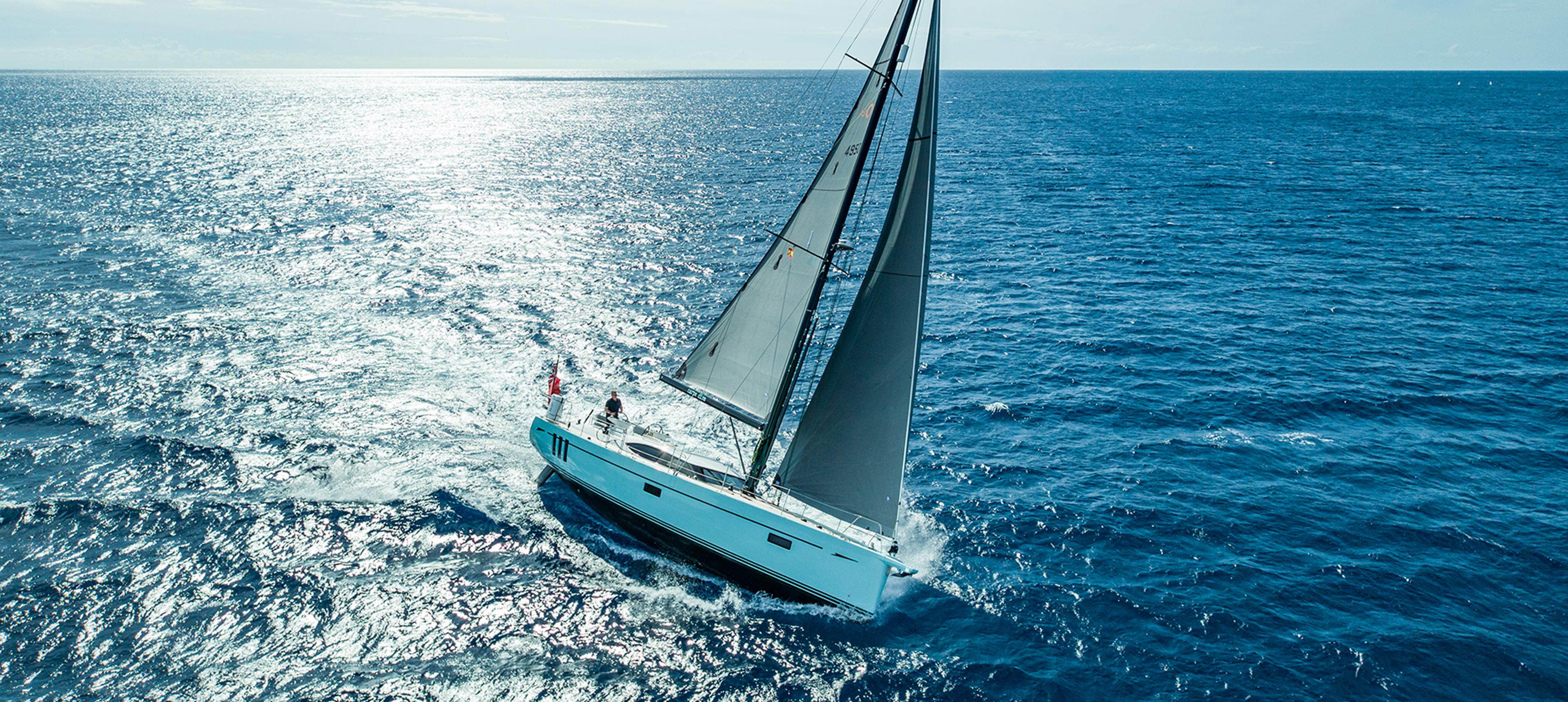 Oyster 495 - voilier de croisière bluewater 50 pieds en navigation - Oyster Yachts